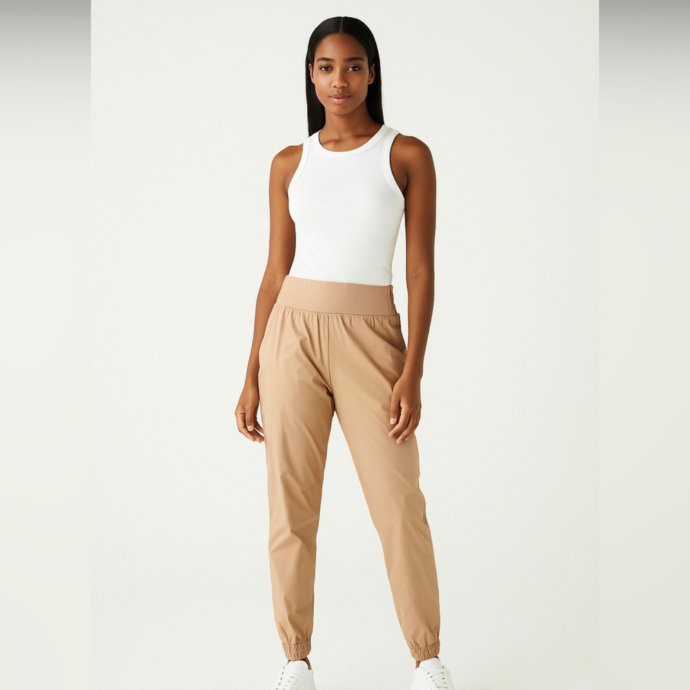 HALARA Women's Tan Track Pants. NWT